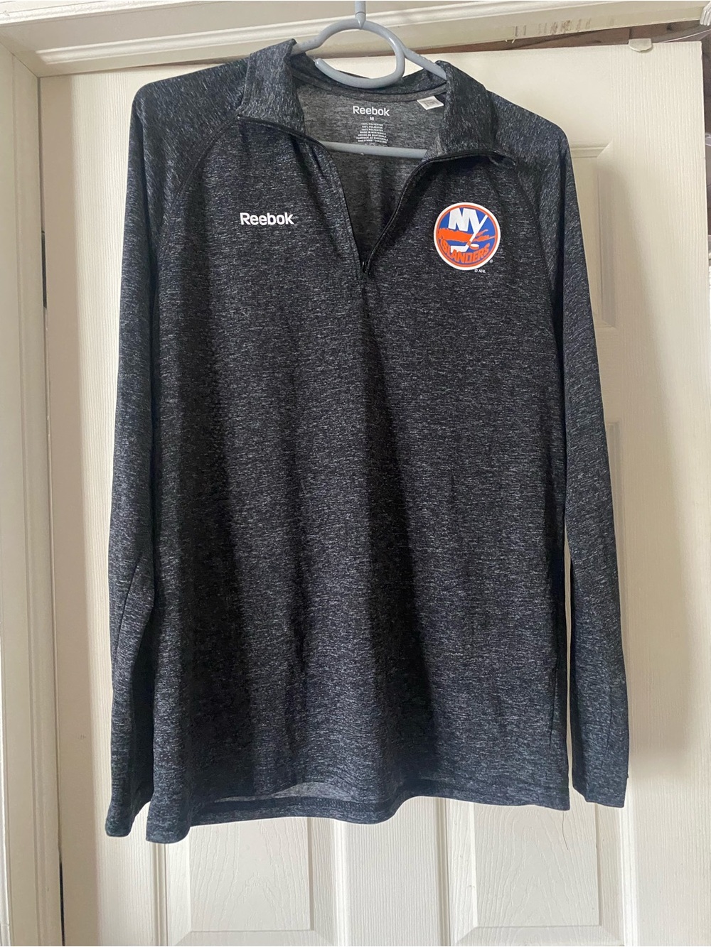 NHL New York Islanders Logo Pullover - Blue, Orange, White